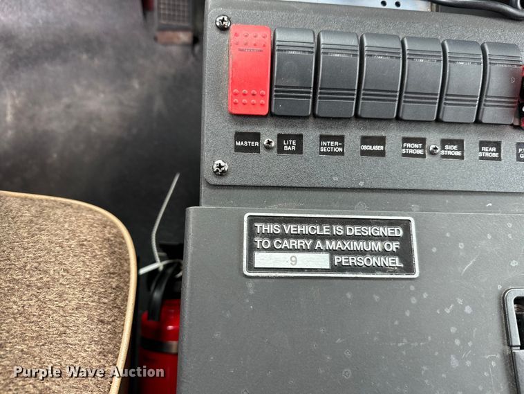 image for item FK1811 1996 Ford LS8000 rescue vehicle