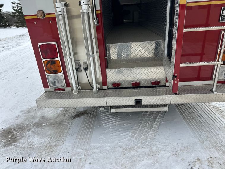 image for item FK1811 1996 Ford LS8000 rescue vehicle