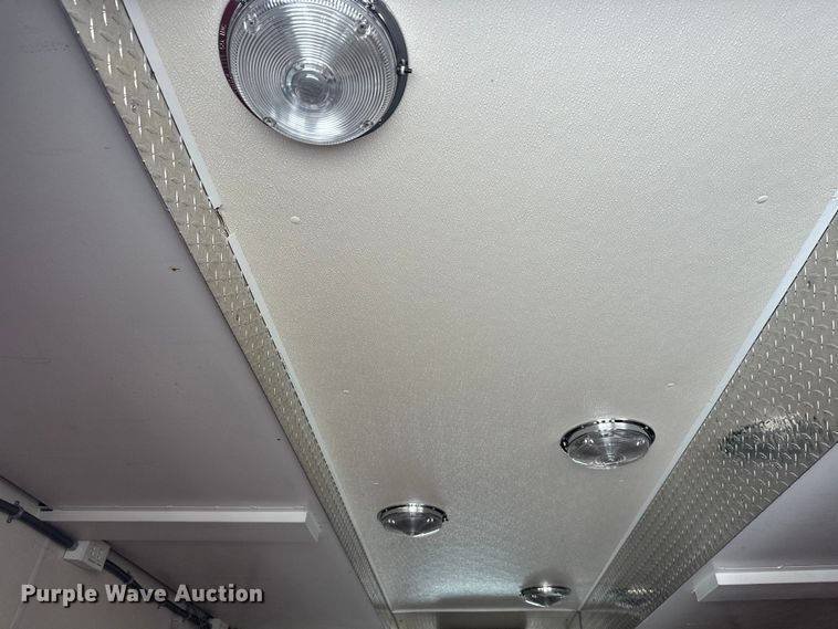 image for item FK1811 1996 Ford LS8000 rescue vehicle