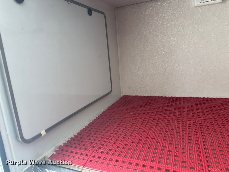 image for item FK1811 1996 Ford LS8000 rescue vehicle