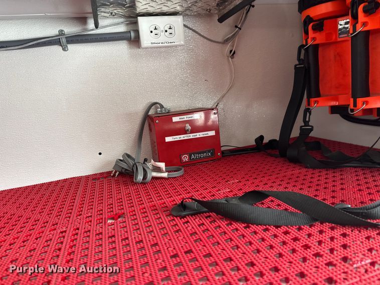 image for item FK1811 1996 Ford LS8000 rescue vehicle