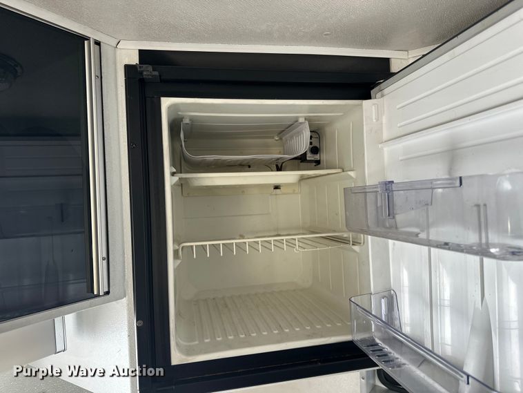 image for item FK1811 1996 Ford LS8000 rescue vehicle