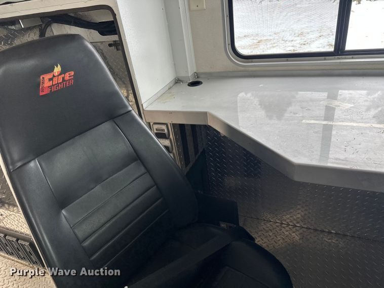 image for item FK1811 1996 Ford LS8000 rescue vehicle