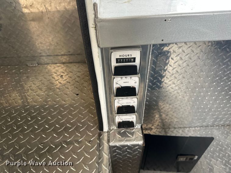 image for item FK1811 1996 Ford LS8000 rescue vehicle