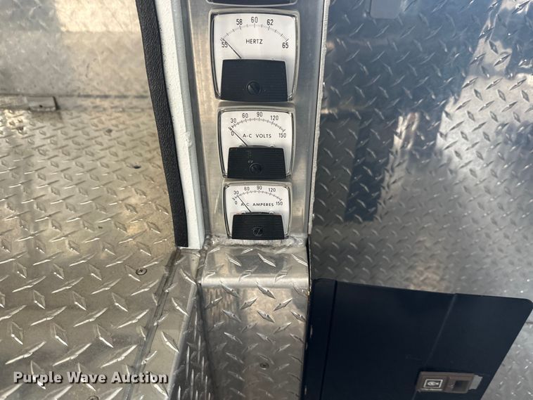 image for item FK1811 1996 Ford LS8000 rescue vehicle