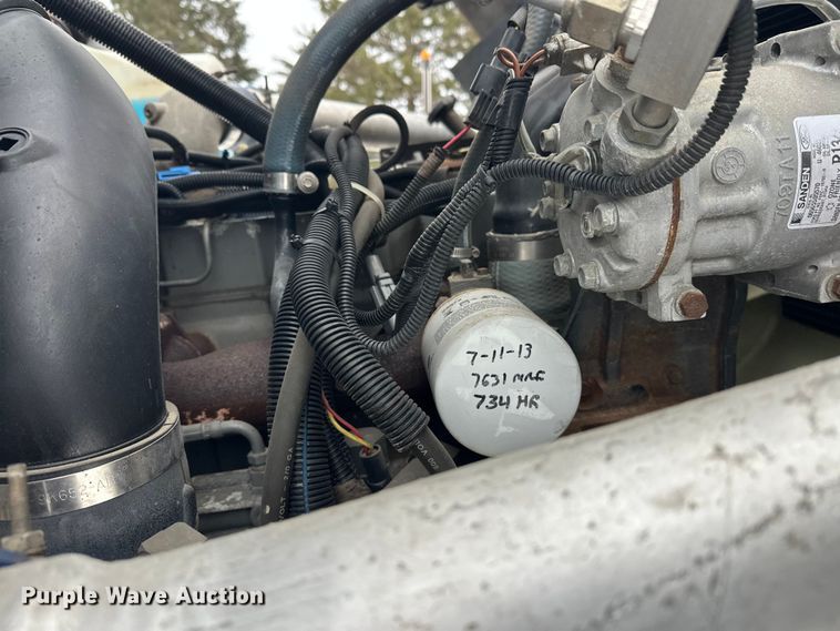 image for item FK1811 1996 Ford LS8000 rescue vehicle