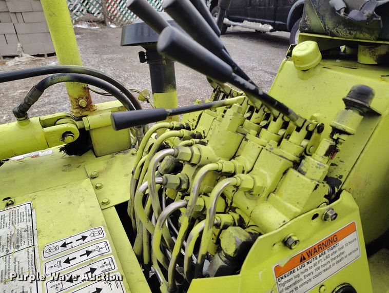 image for item IH9464 2002 Donkey D13-4K forklift