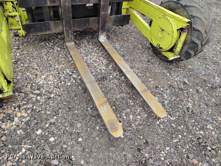 image for item IH9464 2002 Donkey D13-4K forklift