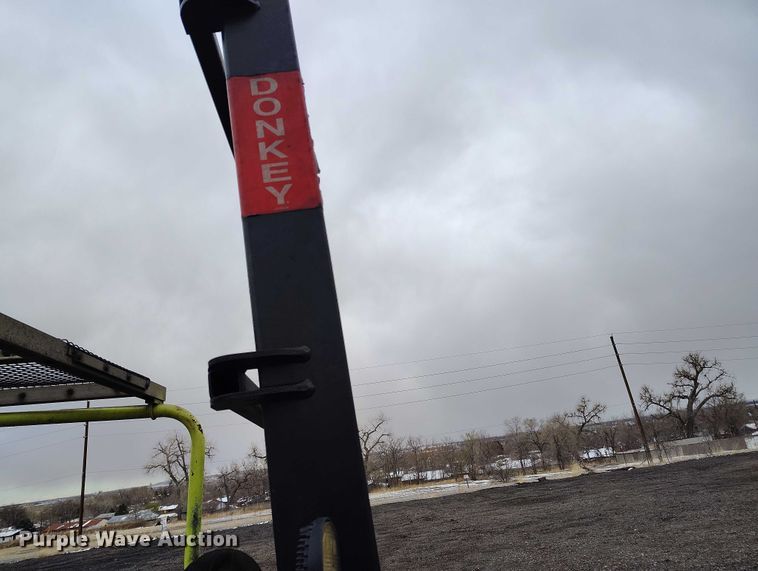 image for item IH9464 2002 Donkey D13-4K forklift