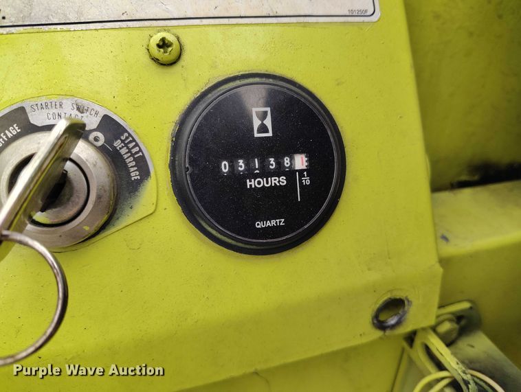 image for item IH9464 2002 Donkey D13-4K forklift