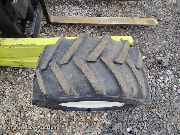 image for item IH9464 2002 Donkey D13-4K forklift