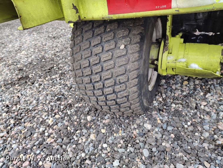 image for item IH9464 2002 Donkey D13-4K forklift