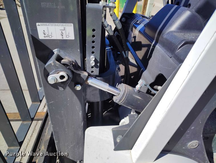 image for item IH9465 2016 UniCarriers PF50 forklift