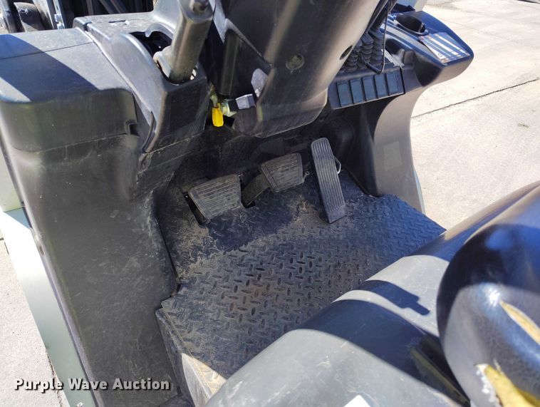 image for item IH9465 2016 UniCarriers PF50 forklift