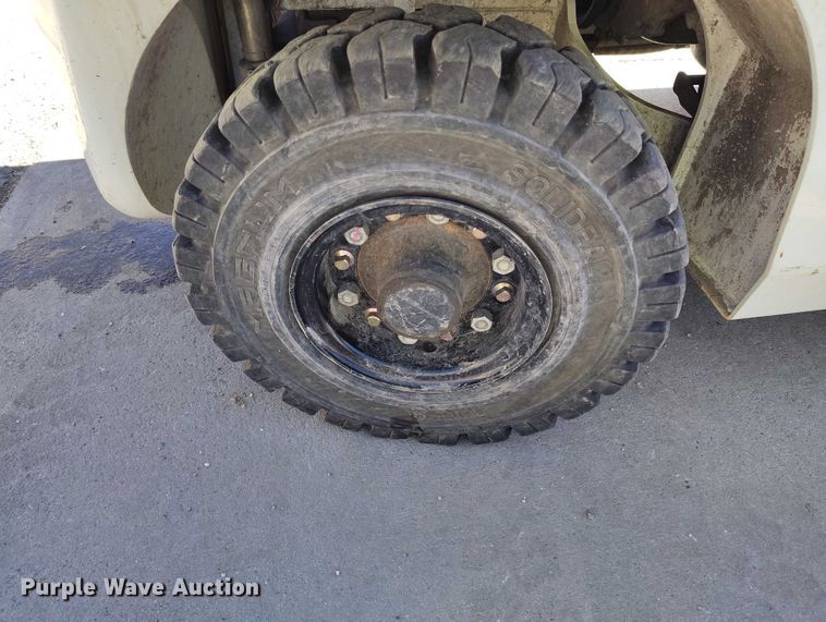 image for item IH9465 2016 UniCarriers PF50 forklift