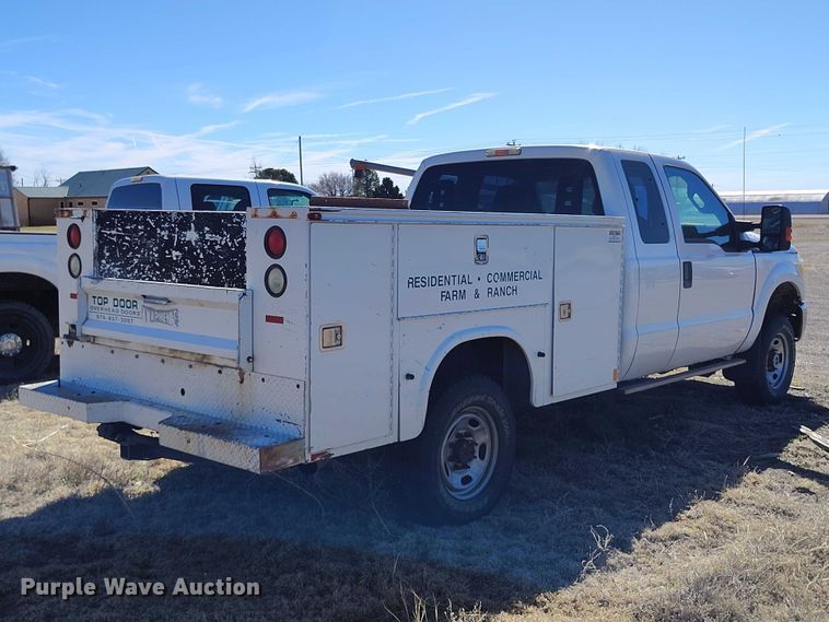 image for item IH9475 2014 Ford F250 Super Duty Ext. Cab utility bed pickup truck