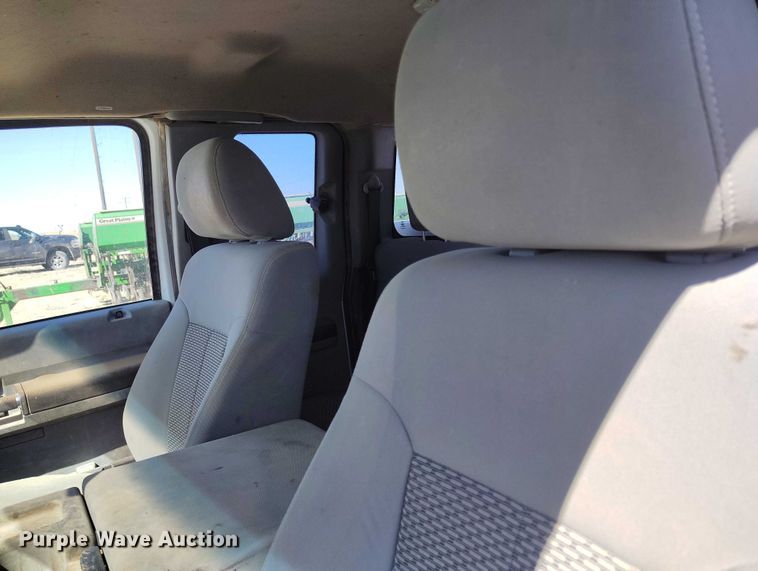 image for item IH9475 2014 Ford F250 Super Duty Ext. Cab utility bed pickup truck