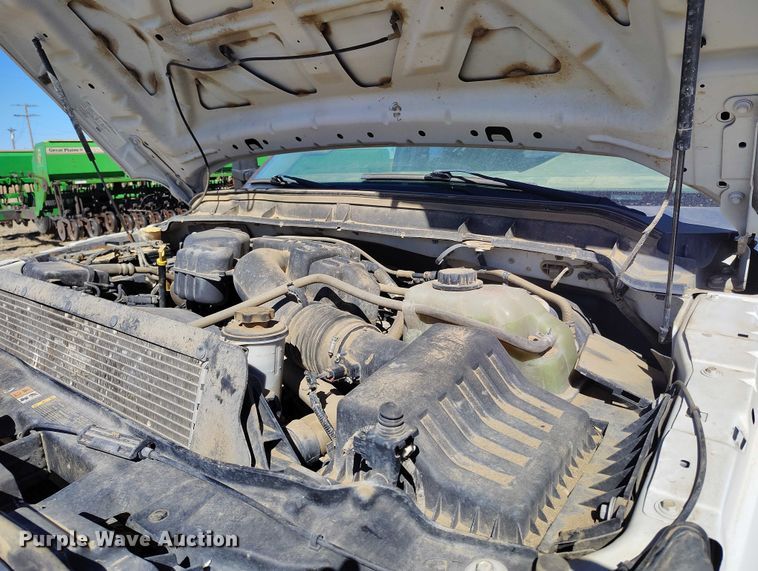 image for item IH9475 2014 Ford F250 Super Duty Ext. Cab utility bed pickup truck