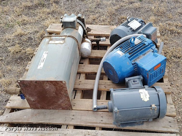 image for item IH9493 (3) electric motors