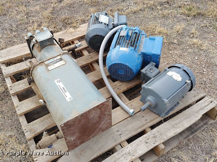 image for item IH9493 (3) electric motors