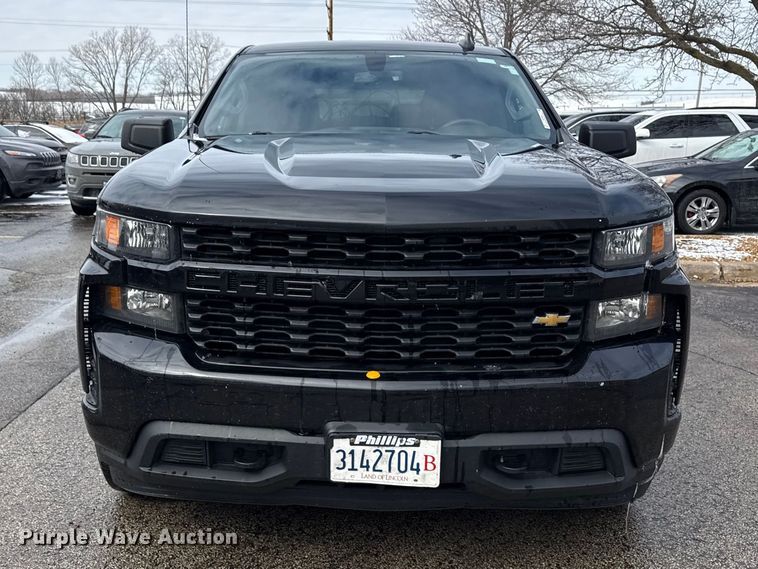 image for item ND9460 2021 Chevrolet Silverado 1500 Ext. Cab pickup truck