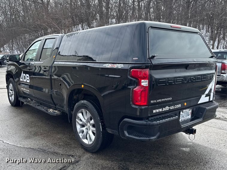 image for item ND9460 2021 Chevrolet Silverado 1500 Ext. Cab pickup truck