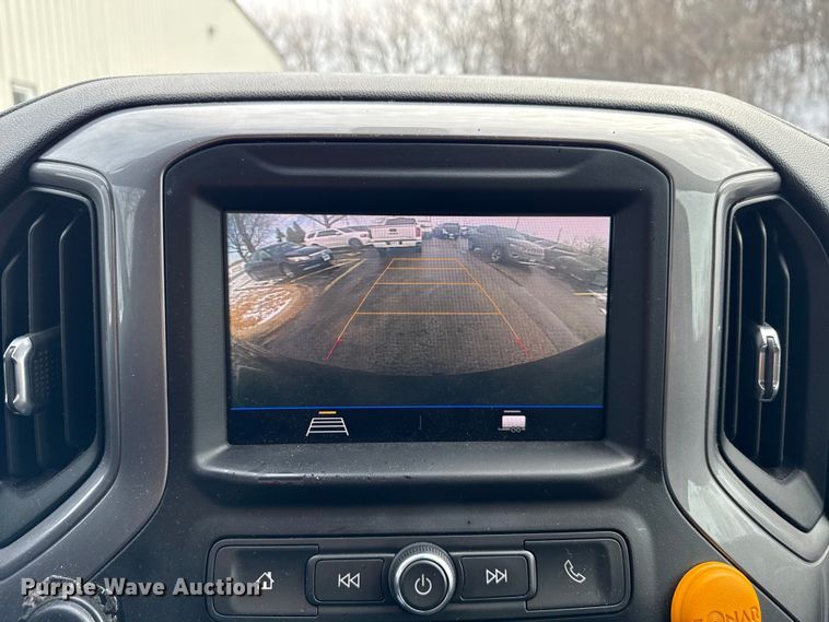 image for item ND9460 2021 Chevrolet Silverado 1500 Ext. Cab pickup truck