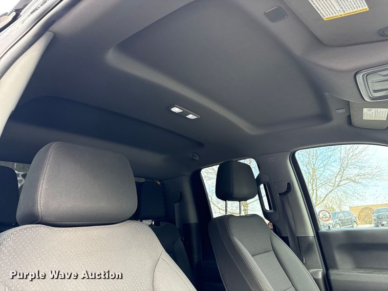 image for item ND9460 2021 Chevrolet Silverado 1500 Ext. Cab pickup truck