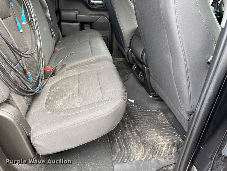 image for item ND9460 2021 Chevrolet Silverado 1500 Ext. Cab pickup truck