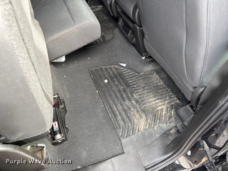 image for item ND9460 2021 Chevrolet Silverado 1500 Ext. Cab pickup truck