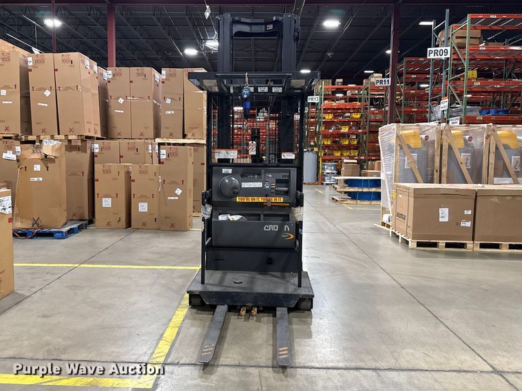 image for item ND9461 2017 Crown SP3520-30 order picker