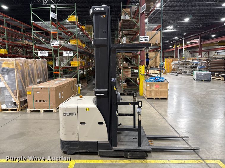 image for item ND9461 2017 Crown SP3520-30 order picker