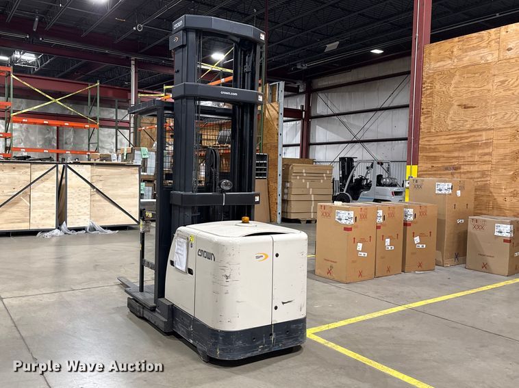 image for item ND9461 2017 Crown SP3520-30 order picker