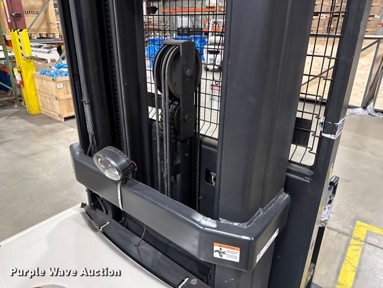 image for item ND9461 2017 Crown SP3520-30 order picker