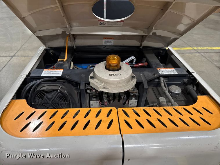 image for item ND9461 2017 Crown SP3520-30 order picker