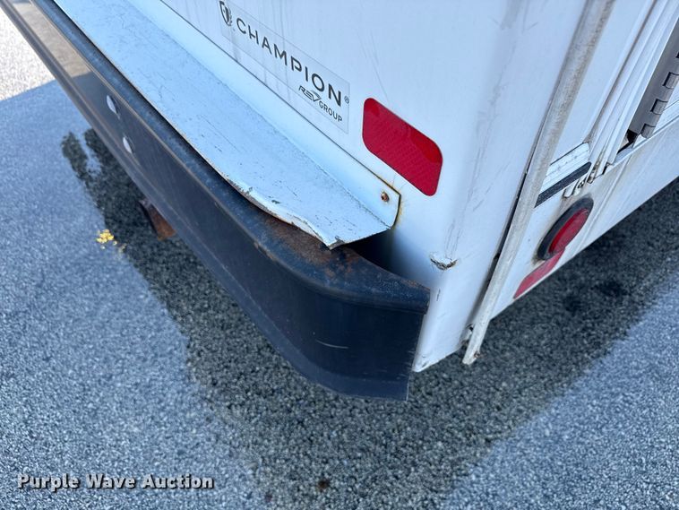 image for item ND9462 2017 Ford E350 shuttle bus