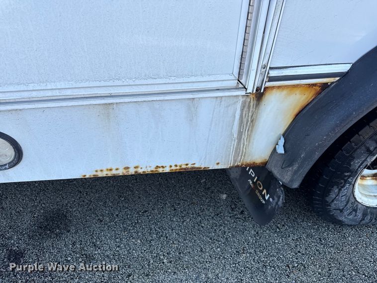 image for item ND9462 2017 Ford E350 shuttle bus