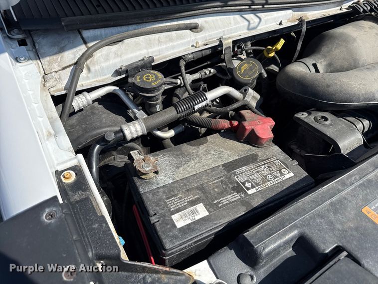 image for item ND9462 2017 Ford E350 shuttle bus