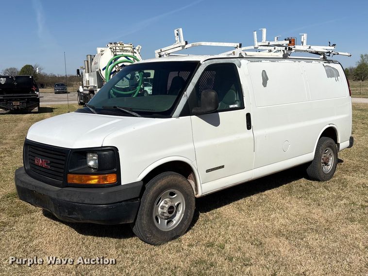 image for item NK9055 2003 GMC Savana van