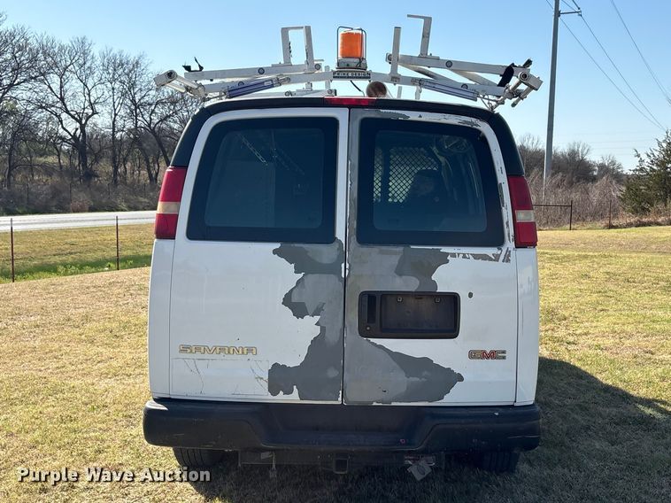 image for item NK9055 2003 GMC Savana van