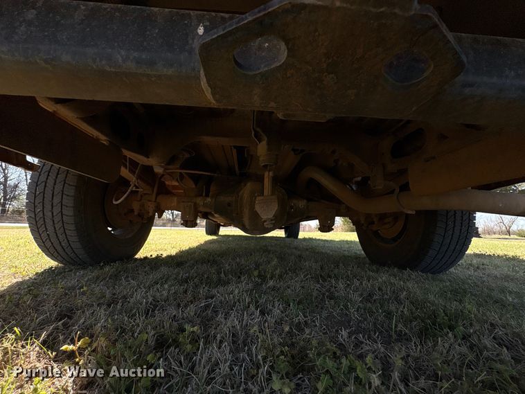 image for item NK9055 2003 GMC Savana van