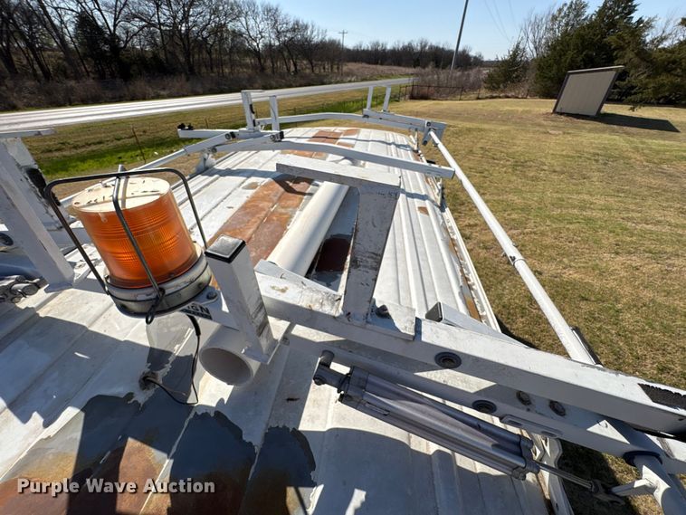 image for item NK9055 2003 GMC Savana van