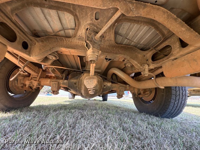 image for item NK9055 2003 GMC Savana van