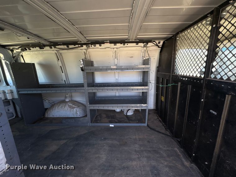 image for item NK9055 2003 GMC Savana van