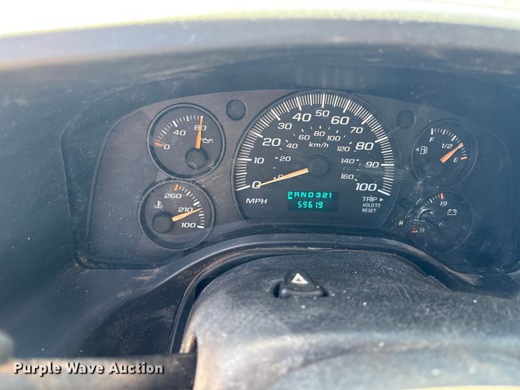 image for item NK9055 2003 GMC Savana van