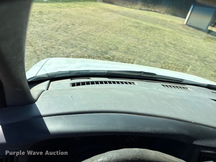 image for item NK9055 2003 GMC Savana van