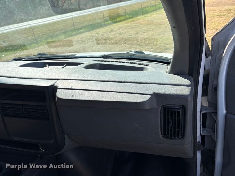 image for item NK9055 2003 GMC Savana van