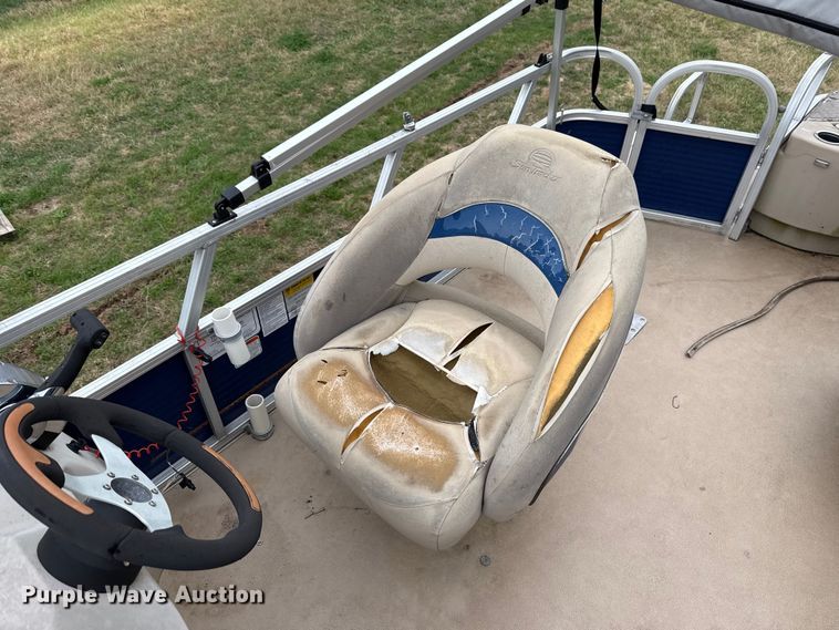 image for item NK9127 2012 Sun Tracker Fishin' Barge 20 boat