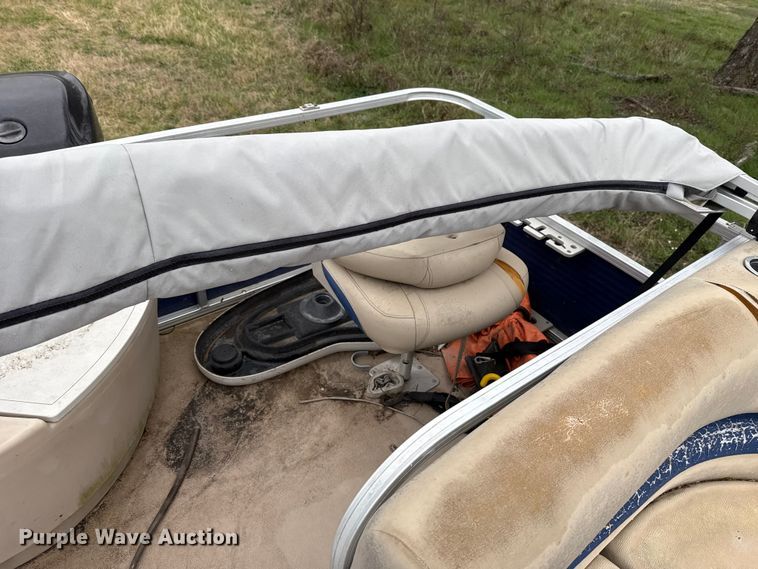 image for item NK9127 2012 Sun Tracker Fishin' Barge 20 boat