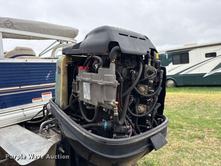 image for item NK9127 2012 Sun Tracker Fishin' Barge 20 boat